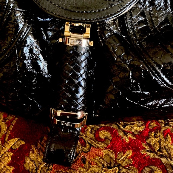 COPY - Black patent leather Fendi spy bag. Excellent condition. Very rare. - Picture 9 of 13